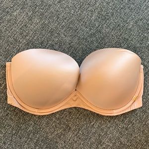 Victoria’s Secret nude strapless bra 36DD
